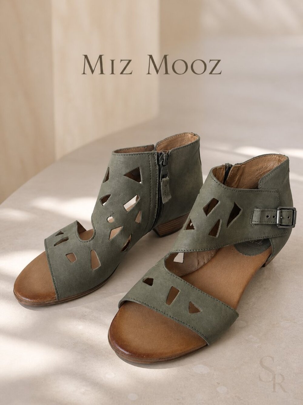 Miz Mooz Current Cutout Heeled Sandal Sage Green Leather EU 40 US 9 9.5 Zip EUC